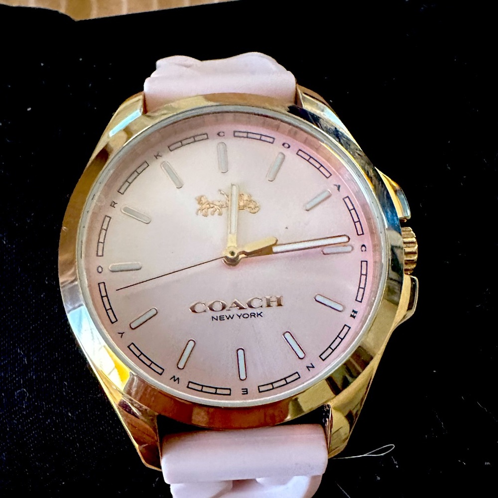 Ladies watch -COACH NWT